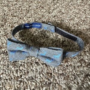 Janie and Jack gray and blue moose Velcro bow tie